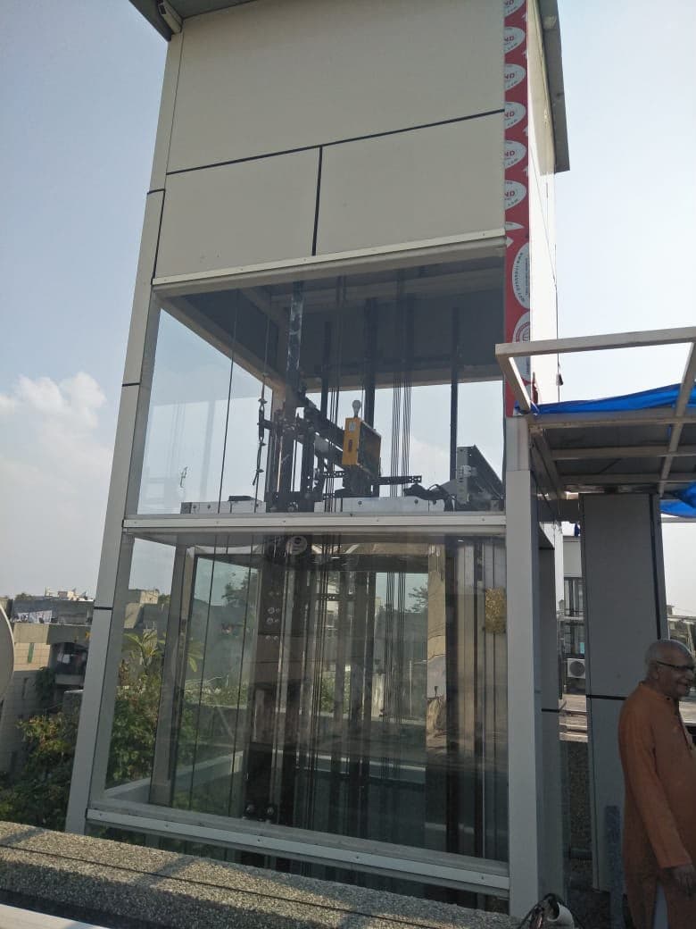 Outdoor Structure Lift